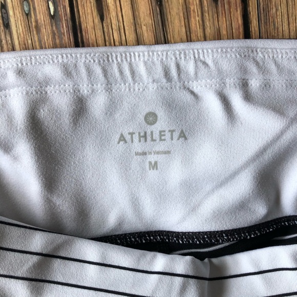 Athleta Black & White Stripe Capri Leggings M - Picture 6 of 6
